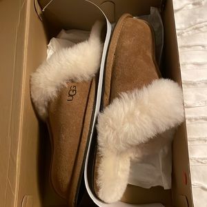 Ugg scuffette II - size 7 NWT